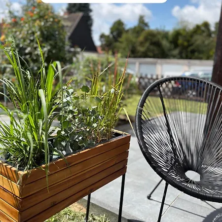 Naehe Stadtpark, Renoviert, Businesswohnung, Monteurwohnung, Geschaeftsreisendewohnung, Garten, Balkon,parkplatz